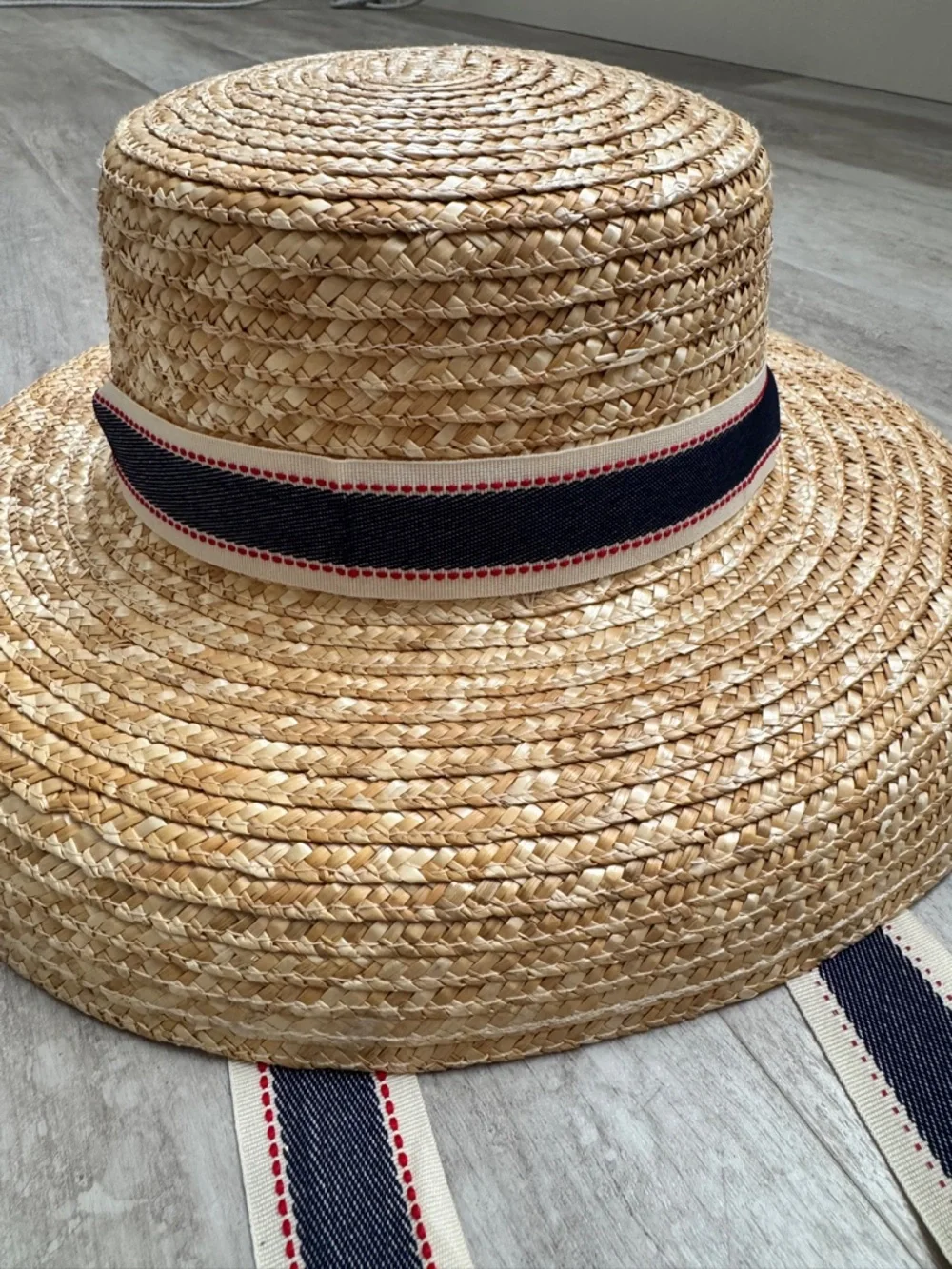 ASOS Straw Natural weave bow chin strap Hat - Picture 5 of 6